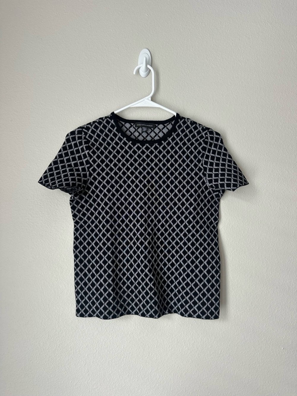 Saks Fifth Avenue Black Short-Sleeve Geometric Pattern Top